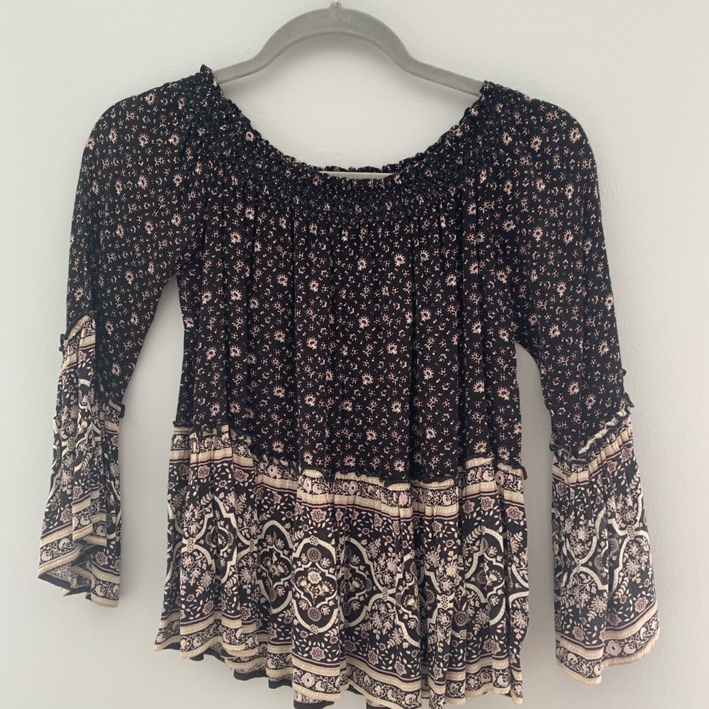 AE off the shoulder top